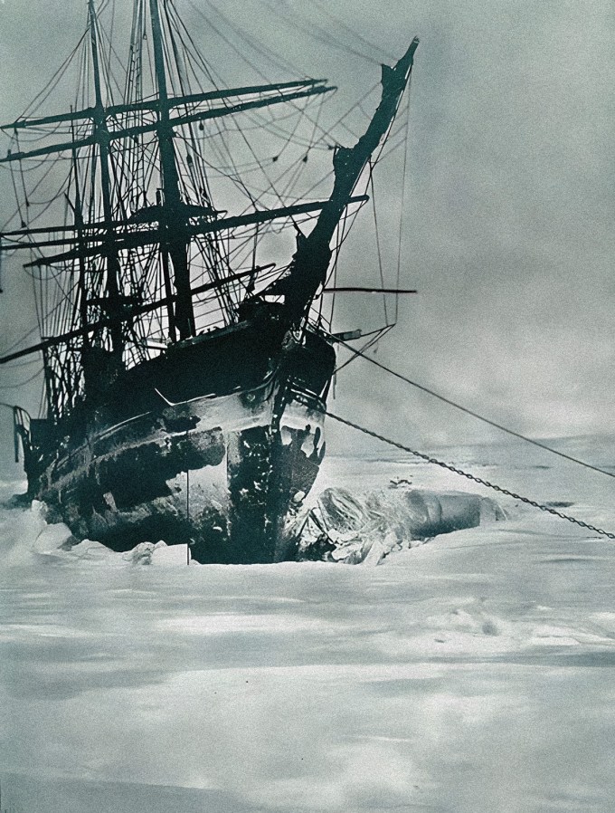 Saved by Wonder: The Ziegler Polar Expedition and the Aurora Borealis